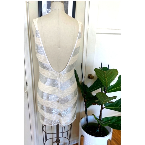 🥳NYE🥳NWT X by NBD Montserrat Beaded Mini Dress - Picture 6 of 9